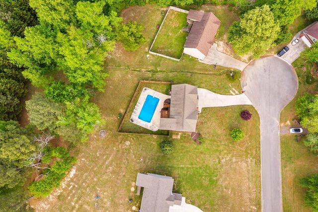 1065 Country Meadows Lane, Dalton, GA 30721