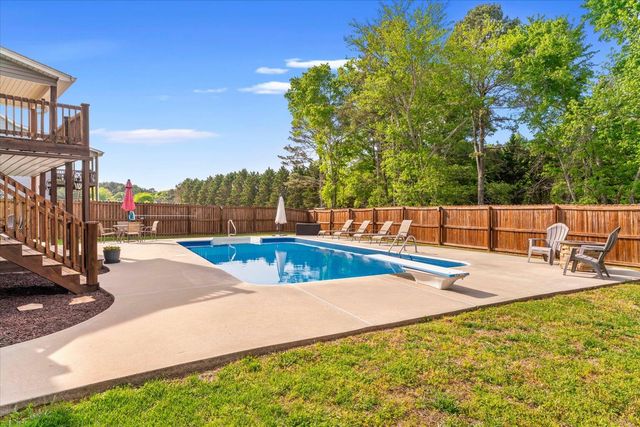 1065 Country Meadows Lane, Dalton, GA 30721