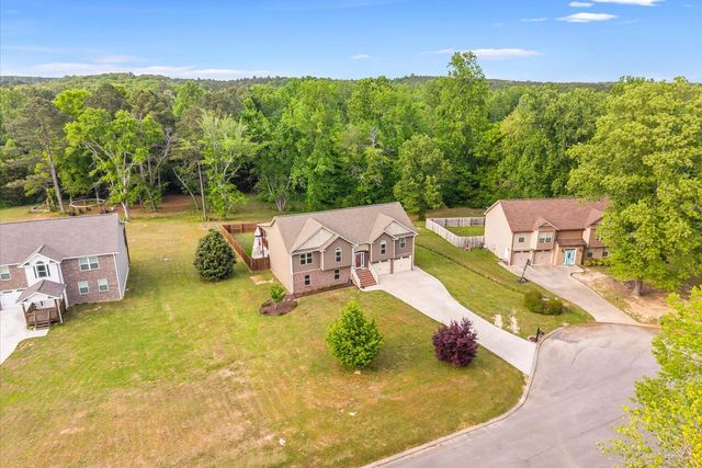 1065 Country Meadows Lane, Dalton, GA 30721