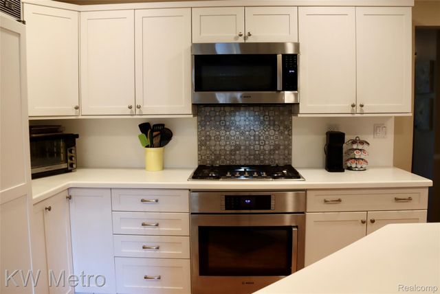 8250 Atha Street, White Lake Charter Township, MI 48386