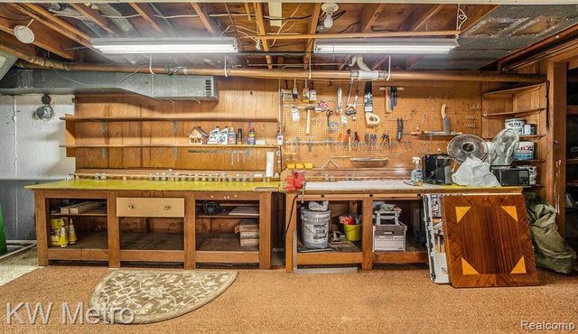 8250 Atha Street, White Lake Charter Township, MI 48386