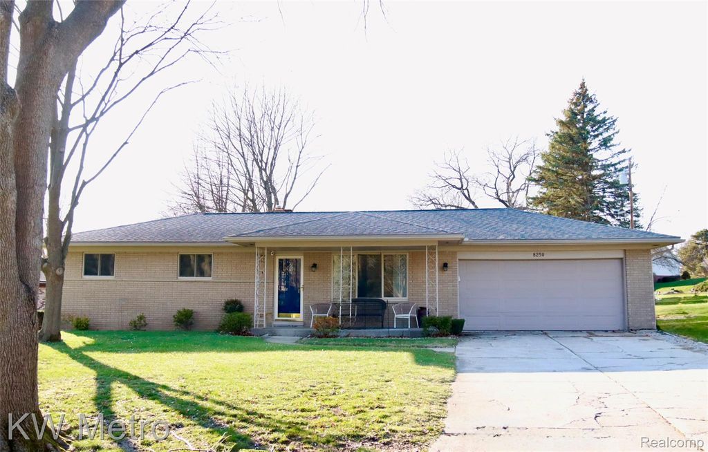 8250 Atha Street, White Lake Charter Township, MI 48386