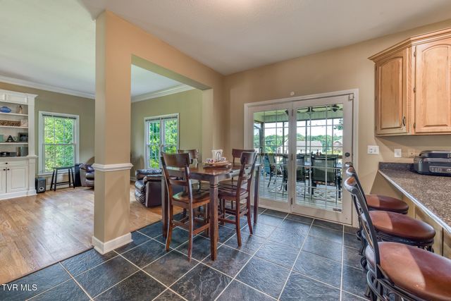905 Katies Way, Johnson City, TN 37615