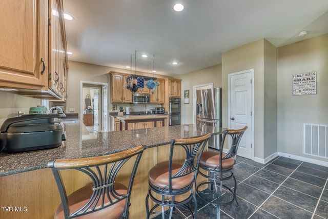 905 Katies Way, Johnson City, TN 37615