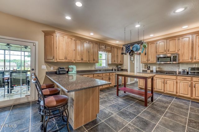 905 Katies Way, Johnson City, TN 37615