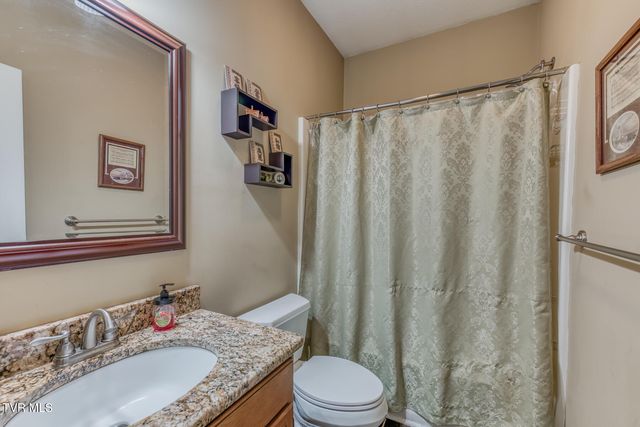 905 Katies Way, Johnson City, TN 37615