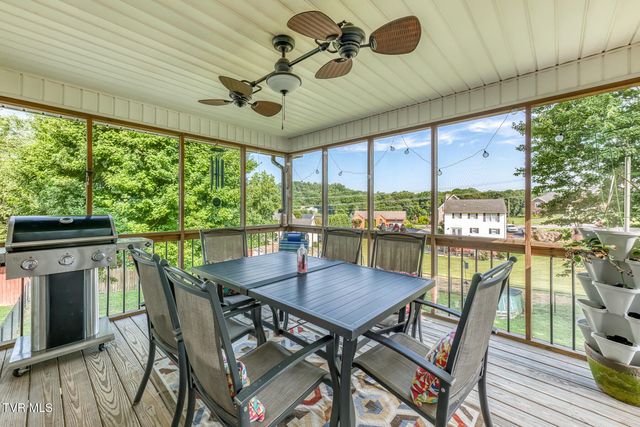 905 Katies Way, Johnson City, TN 37615
