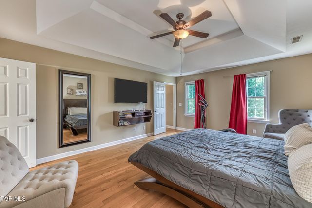 905 Katies Way, Johnson City, TN 37615