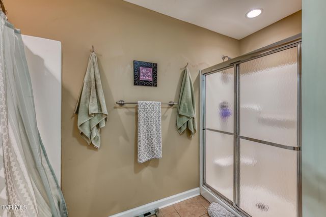 905 Katies Way, Johnson City, TN 37615