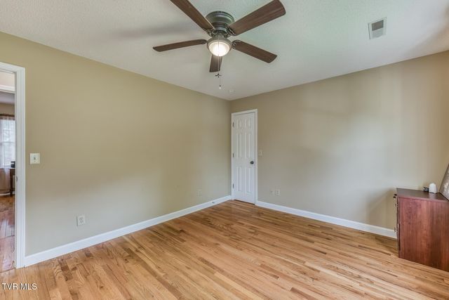 905 Katies Way, Johnson City, TN 37615