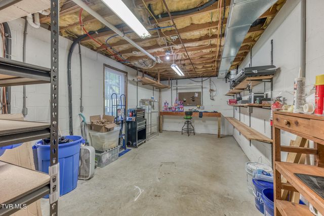 905 Katies Way, Johnson City, TN 37615