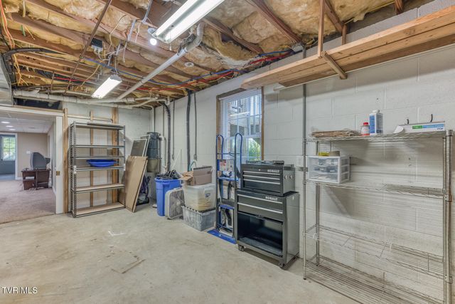 905 Katies Way, Johnson City, TN 37615