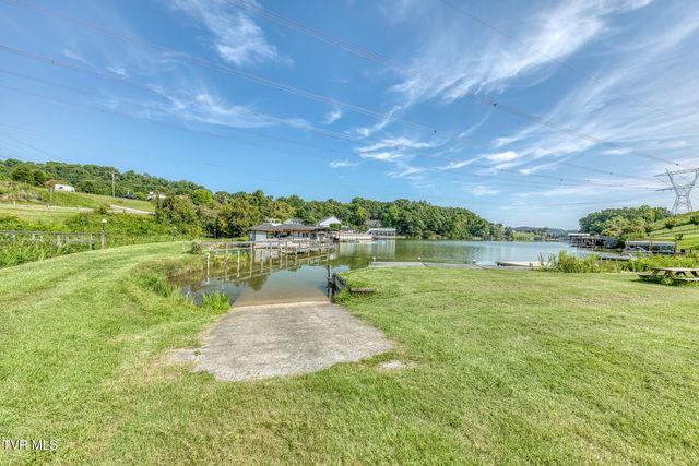 905 Katies Way, Johnson City, TN 37615