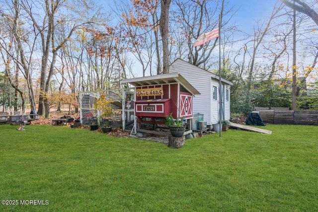 1300 Maxim Southard Road, Howell, NJ 07731