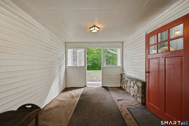 58 Wolfpits Road, Bethel, CT 06801