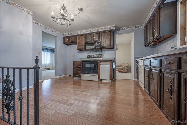 105 Park Lane Circle, Lockport City, NY 14094