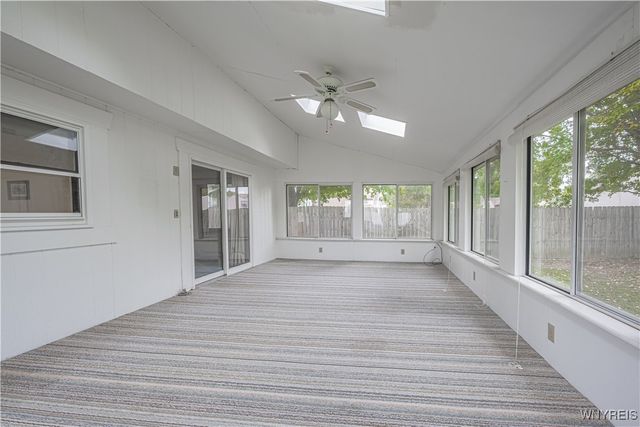 105 Park Lane Circle, Lockport City, NY 14094