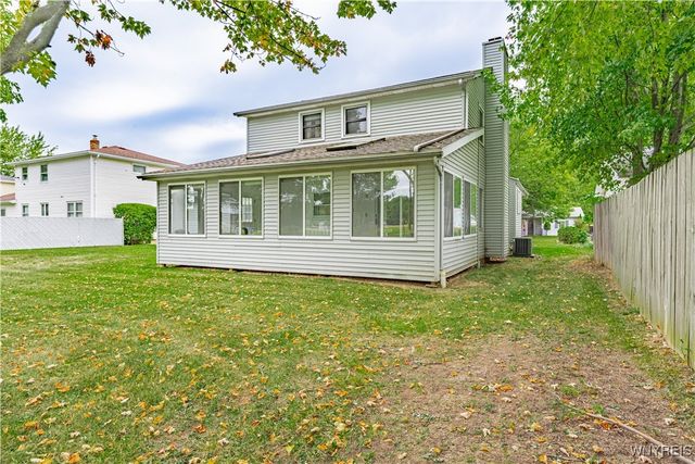 105 Park Lane Circle, Lockport City, NY 14094