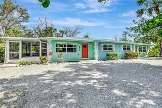 1012/1014 E Gulf DR, Sanibel, FL 33957