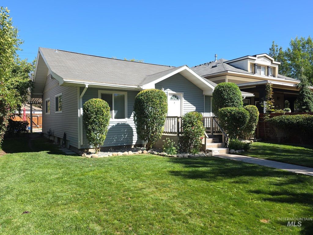 210 7th Ave N, Twin Falls, ID 83301