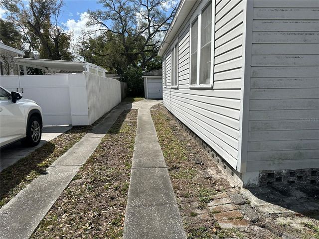 3616 W AZEELE STREET, Tampa, FL 33609