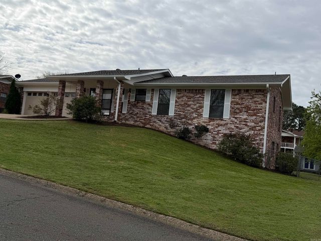 123 Santa Fe Street, Hot Springs, AR 71913