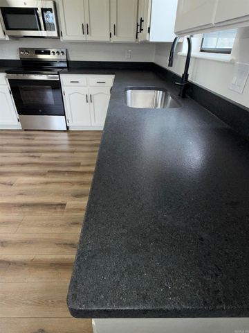 123 Santa Fe Street, Hot Springs, AR 71913