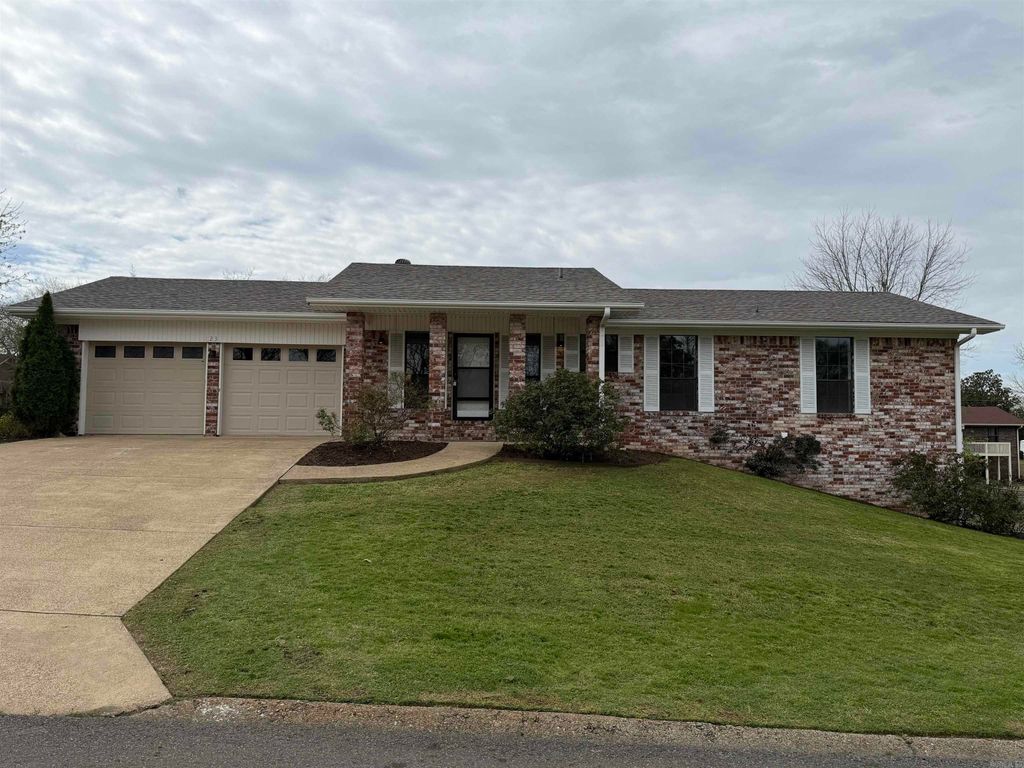 123 Santa Fe Street, Hot Springs, AR 71913