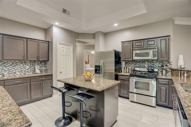 4606 Blue Rose Circle, Missouri City, TX 77459