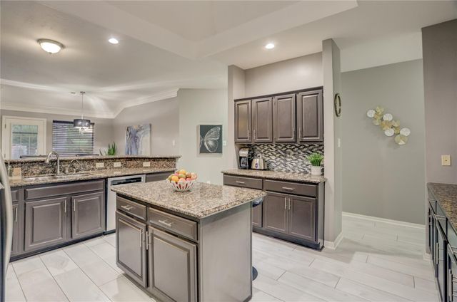 4606 Blue Rose Circle, Missouri City, TX 77459