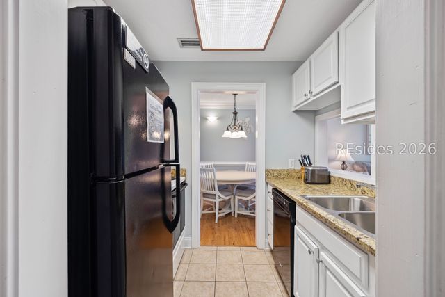 2 Lighthouse Ln Apt 858, Hilton Head Island, SC 29928