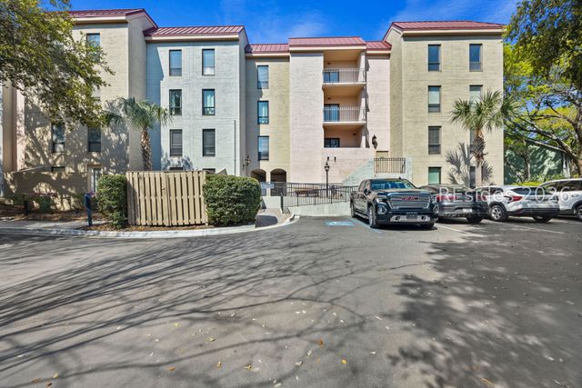 2 Lighthouse Ln Apt 858, Hilton Head Island, SC 29928