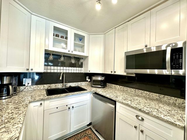 2638 Gately Drive E 30, West Palm Beach, FL 33415