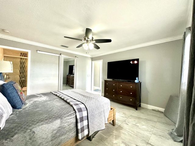 2638 Gately Drive E 30, West Palm Beach, FL 33415