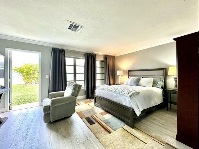 2638 Gately Drive E 30, West Palm Beach, FL 33415