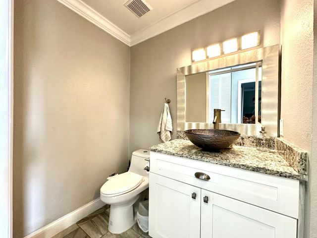 2638 Gately Drive E 30, West Palm Beach, FL 33415