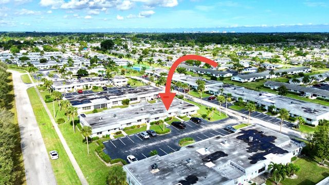 2638 Gately Drive E 30, West Palm Beach, FL 33415