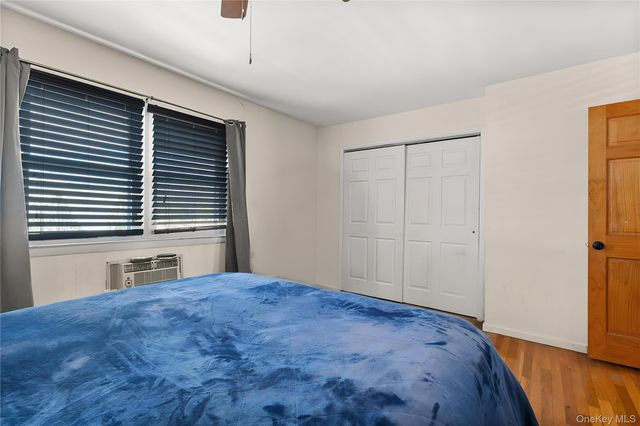 62 Finch Lane 62, Islip, NY 11751