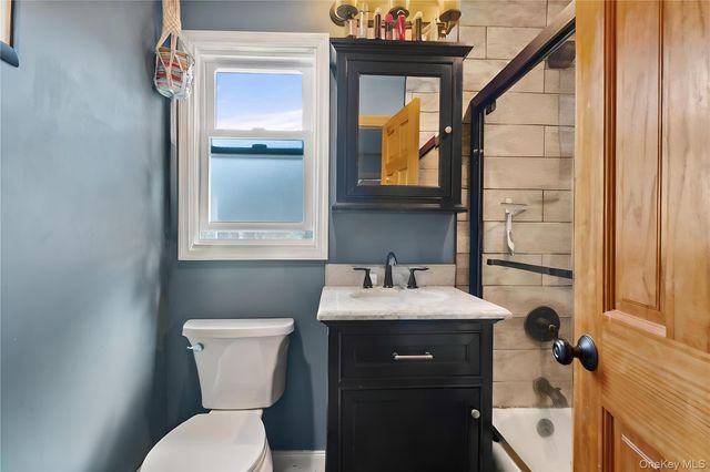 62 Finch Lane 62, Islip, NY 11751