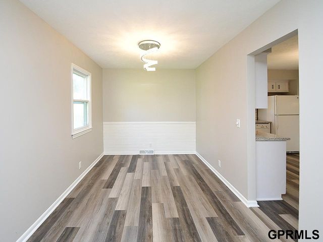 4921 S 95 Avenue, Omaha, NE 68127