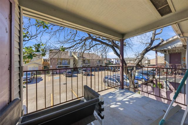 9350 Country Creek Drive 41, Houston, TX 77036