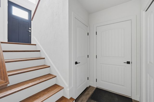 37 N. Sullivan Rd, Charlton, MA 01507