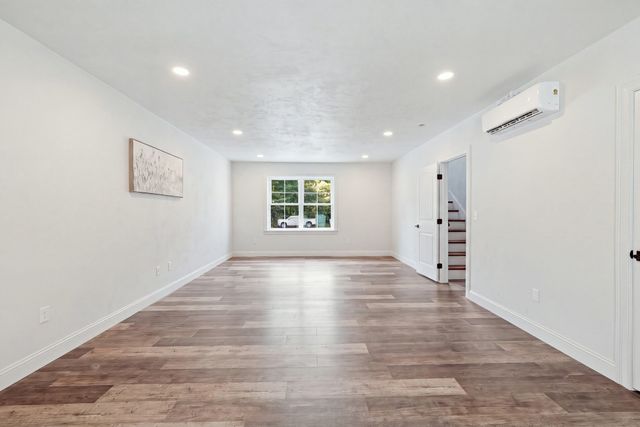 37 N. Sullivan Rd, Charlton, MA 01507