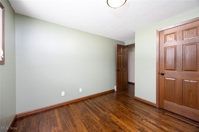 9894 Silvercreek Road, Wadsworth, OH 44281