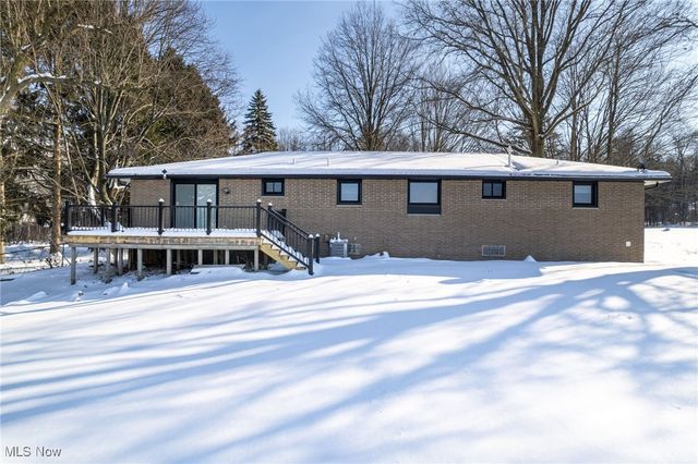 9894 Silvercreek Road, Wadsworth, OH 44281