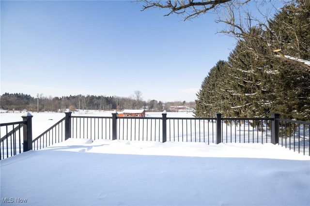 9894 Silvercreek Road, Wadsworth, OH 44281