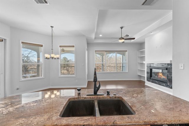 7031 Ridge Place Cir, Tyler, TX 75703