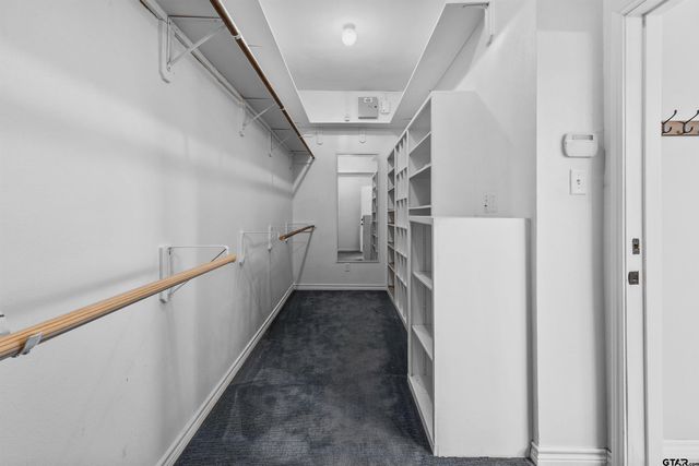 7031 Ridge Place Cir, Tyler, TX 75703