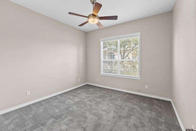 7031 Ridge Place Cir, Tyler, TX 75703