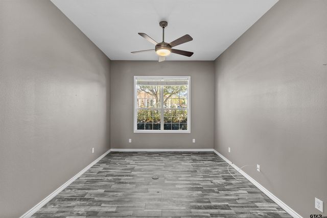 7031 Ridge Place Cir, Tyler, TX 75703